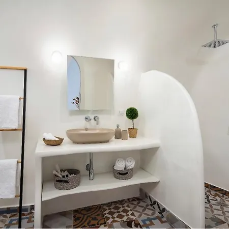 Apartmán Avenoir Luxury Cave 2 Bedroom *